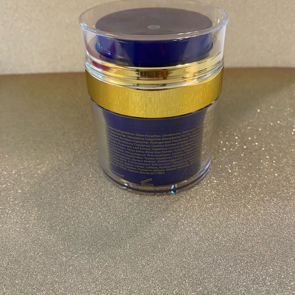 SeneGence Neck Cream - Gold and Blue - Picture 3 of 3